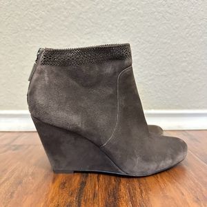 AERIN Shorebold Wedge Ankle Boots Booties in Brown Suede Zip Up